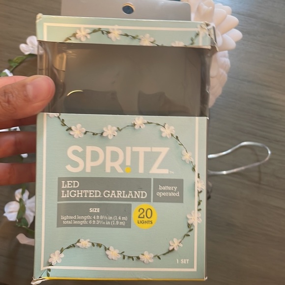 Light up room decor bundle​​ - Picture 3 of 8